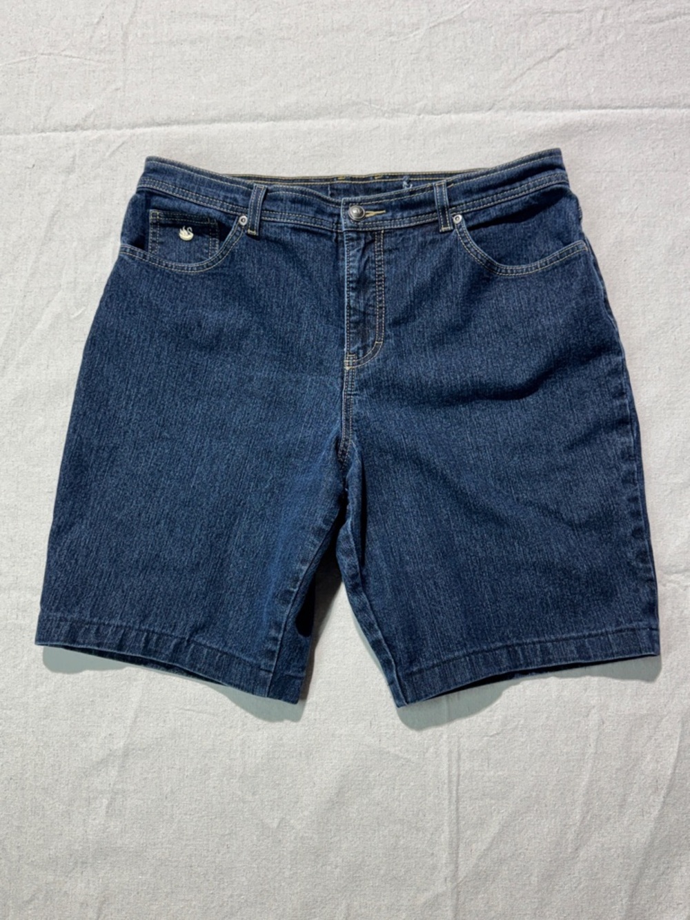 Gloria Vanderbilt Womens Dark Blue Denim Jean Shorts — Comfortable Everyday Fit